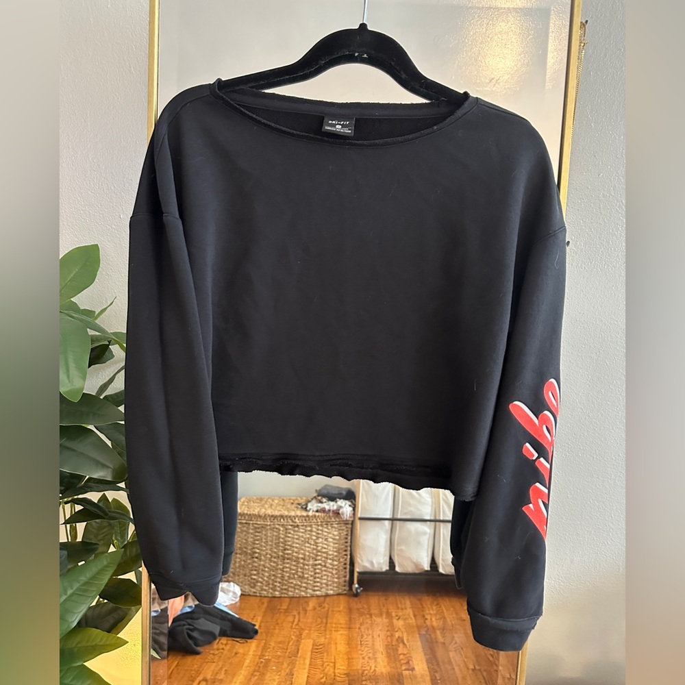 Nike crop sweatshirt